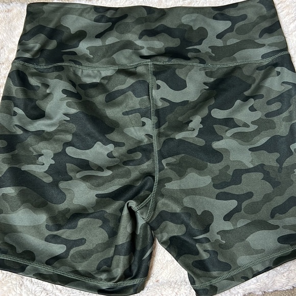 Jockey Camo spandex shorts - Picture 4 of 4